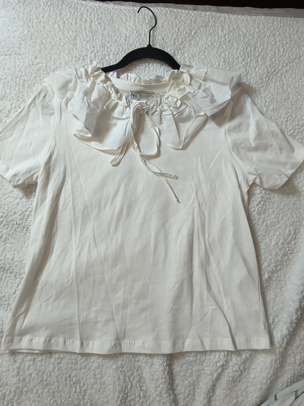Zara White Ruffled Tie-Neck Women's Top